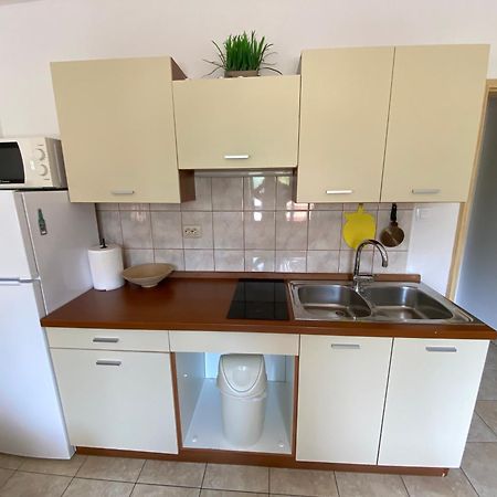 Apartments Anna III Baska  Exterior photo